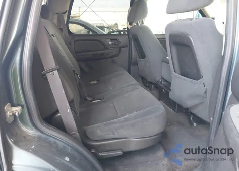 2008 Chevrolet Tahoe Ls z USA, uszkodzony, nr VIN 1GNFC130X8R195218